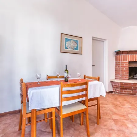Cuki Bungalow Apartment Medulin