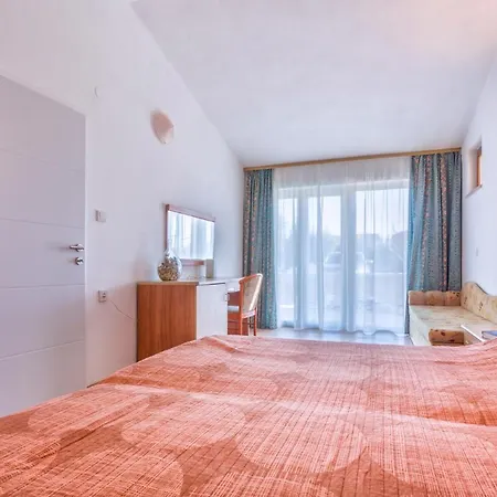 Διαμέρισμα Cuki Bungalow Μεντουλίν