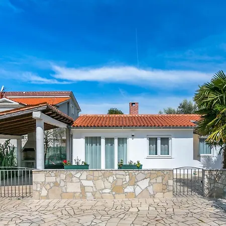 Cuki Bungalow